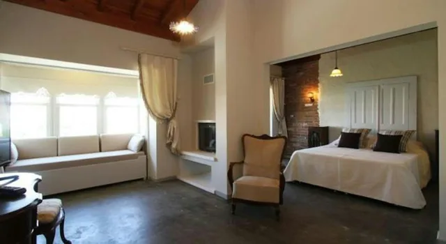 جناح جونيور، Alacati Kostem Hotel 1/3