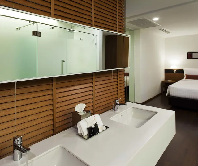جناح بسريرين مزدوجين بغرفتي نوم بحوض استحمام، Eastin Tan Hotel Chiang Mai 6/7