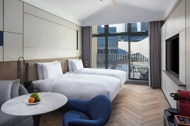 غرفة تنفيذية بسريرين منفصلين، UrCove by HYATT Shanghai West Riverside 3/6