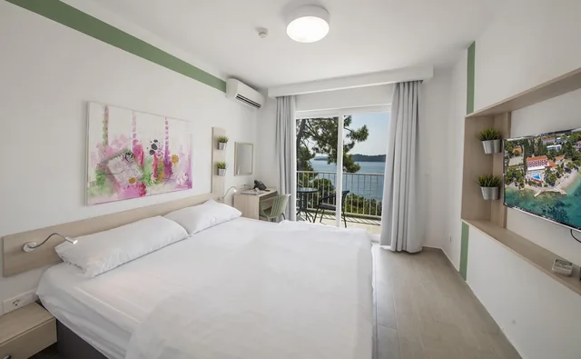 Comfort Double Room with Seaside Balcony، Bellevue Maradiso Casa by Aminess 6/9