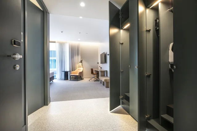 غرفة قياسية بسرير كينج لذوي الإعاقة، HOLIDAY INN WERRIBEE 8/8