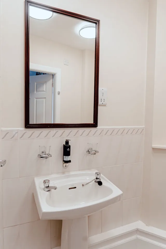 غرفة عائلية، Royal Hotel Stornoway 2/3