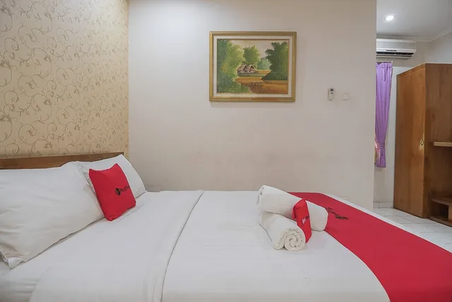 Reddoorz، RedDoorz near Setrasari Mall 2 1/4