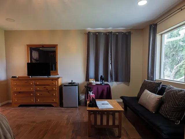 Bryce Trails Bed and Breakfast, Cedar City 24/50