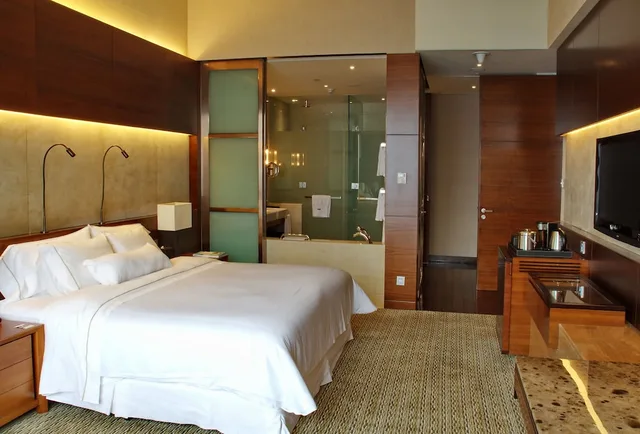 غرفة كلوب بسرير كينج، The Westin Guangzhou 10/10
