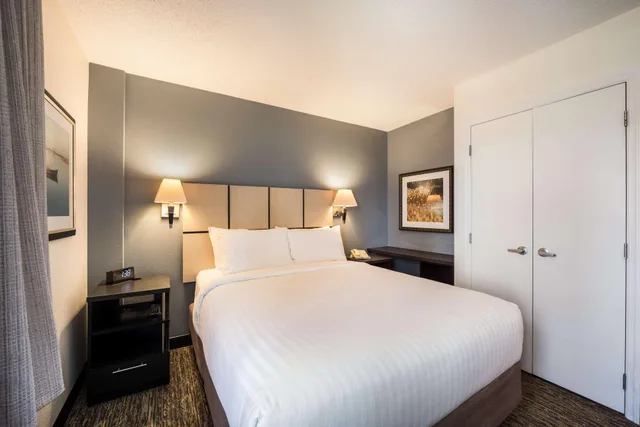 1 Bedroom, Suite, Queen Bed, Sonesta Simply Suites Irvine Spectrum 1/4