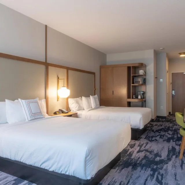 Suite, 2 Queen Beds, Large, Fairfield Inn & Suites by Marriott Revelstoke 2/7