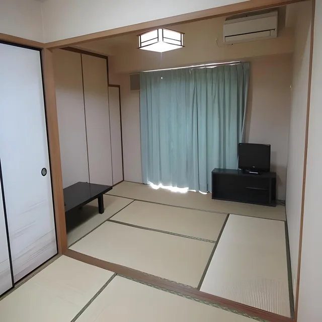 غرفة يابانية بإطلالة على الجبل بأرضية تاتامي للمدخنين، Tsurusaki Hotel 1/1