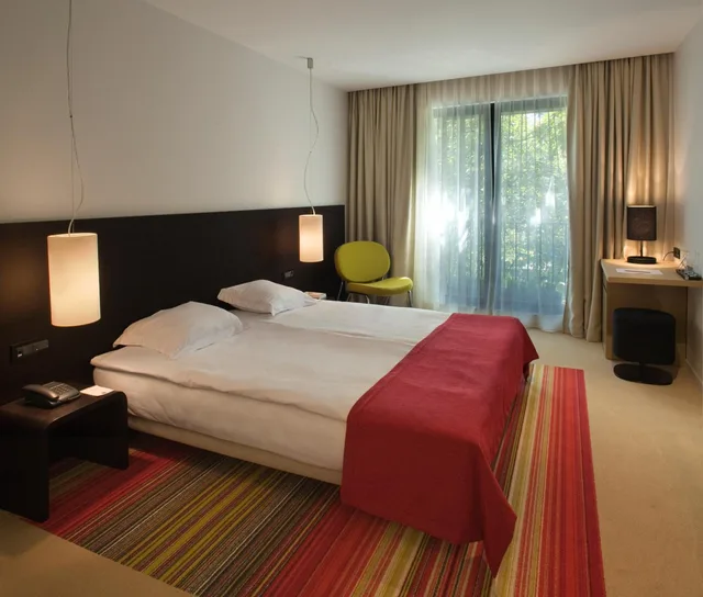 غرفة قياسية بسرير كينج، Modus Hotel 2/3