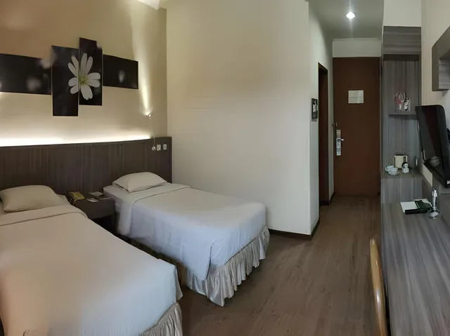 Moderate، Purnama Hotel 3/3