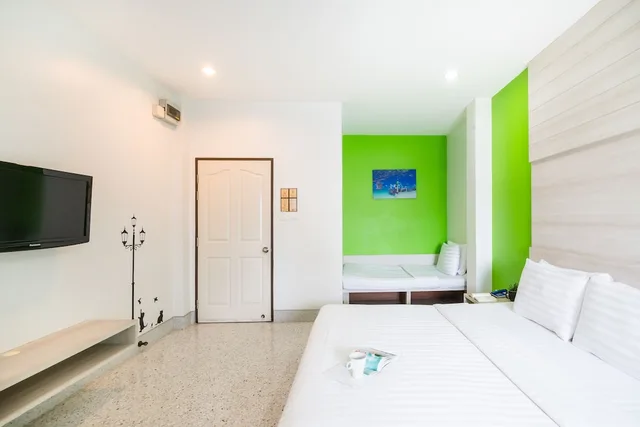 غرفة سوبيريور ثلاثية بسرير كينج وسرير فردي، The Fifth Residence 7/10