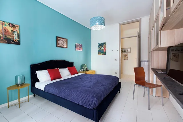 شقة بسرير كوين بشرفة بإطلالة جزئية على البحر مع أريكة، YourHome - Parco Sereno Apartment 3/3