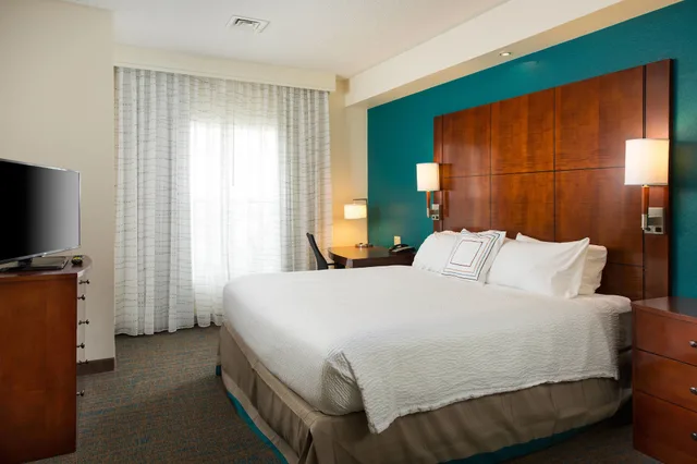 جناح بسريرين مزدوجين بغرفتي نوم، Residence Inn by Marriott Kansas City Airport 3/7