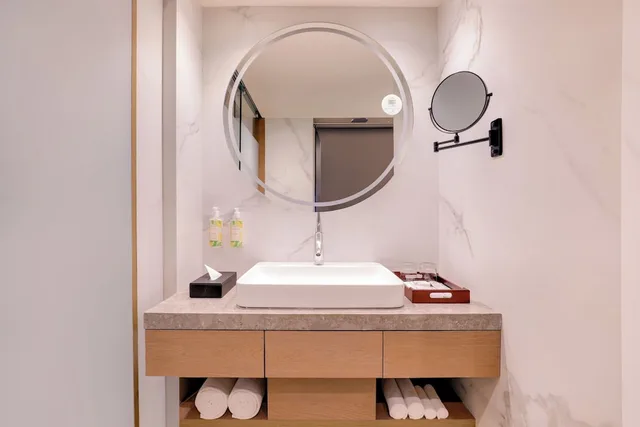 غرفة بريميير بسرير كينج، Grand Hometel Malad 7/8