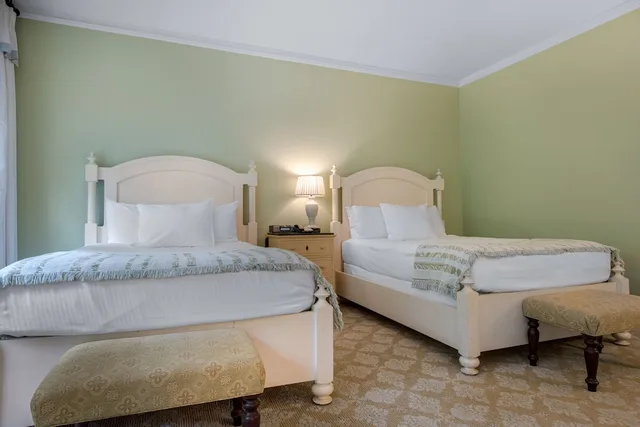 غرفة بسريرين مزدوجين لذوي الإعاقة، Omni Bedford Springs Resort 1/9