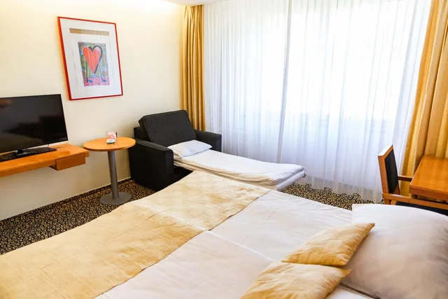 غرفة بسرير مزدوج بشرفة، Hotel Vitarium Terme Krka 4/6
