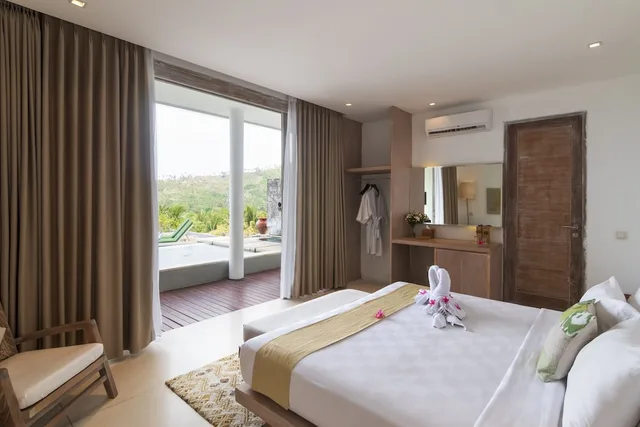جناح بسرير كينج بإطلالة على الجبل بشرفة بمسبح خاص، Svarga Resort 1/2