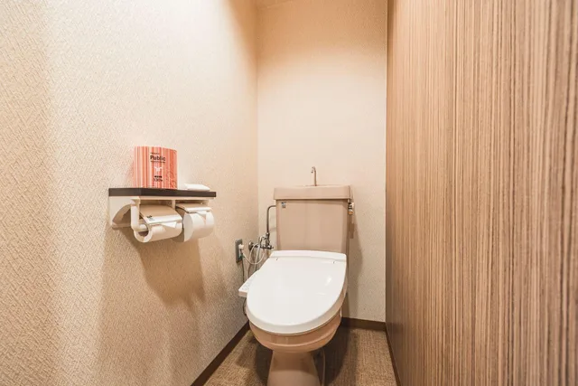 Room, Twin Beds, Light Housekeeping, Smoking، Hotel Relief Namba Daikokuchou 4/5