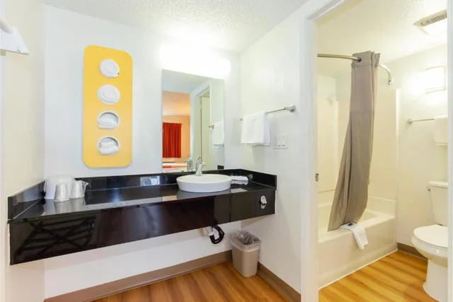 غرفة رباعية بسريرين مزدوجين، Motel6 Hayward, CA – Silicon Valley Gateway 5/5