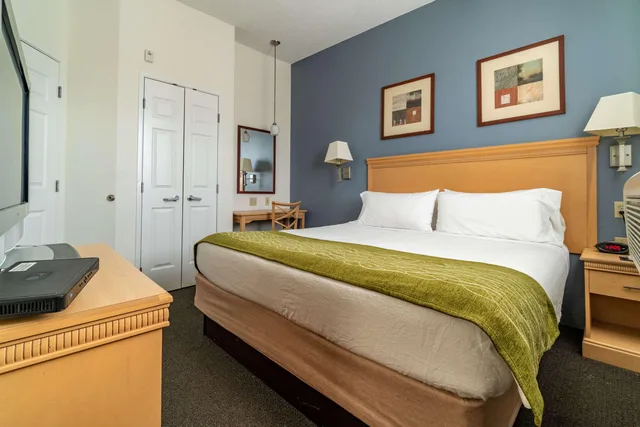 غرفة بسرير كينج لذوي الإعاقة، Holiday Inn Express & Suites Englewood - Denver South 1/5