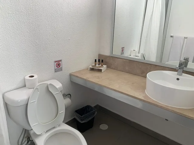 غرفة بسرير كينج بإطلالة على الشاطئ، Hotel Punta Azul 2/2