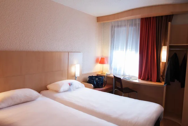 غرفة قياسية بسرير كينج، Ibis Moulins Sud 1/10