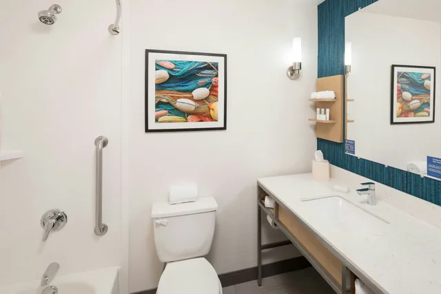 غرفة بسريرين كوين بإطلالة على النهر، Hilton Garden Inn Sioux City Riverfront 2/2