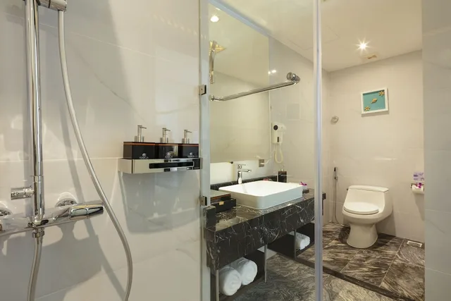 غرفة بريميير بسريرين منفصلين، Erica Nha Trang Hotel 7/7