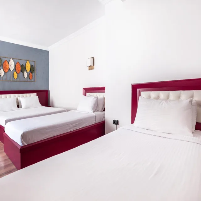 غرفة قياسية رباعية، Azze Hotel 4/10