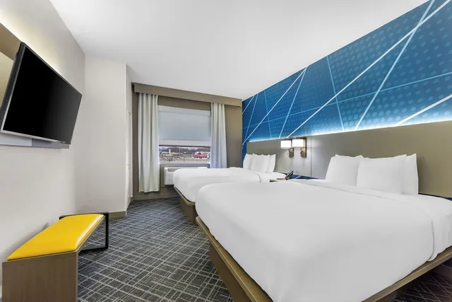 جناح بسريرين كوين مع أريكة، Comfort Suites London, KY 1/8