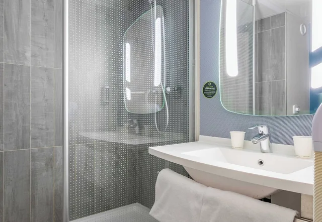 غرفة كومفورت بسرير مزدوج، B&B Hotel Marseille Bonneveine 4/4