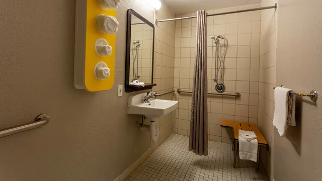 غرفة رباعية بسريرين مزدوجين، Motel6 Camp Springs, DC - South Camp Springs 5/5