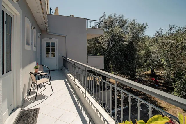 Fiore Azzurro، Corfu 3/50