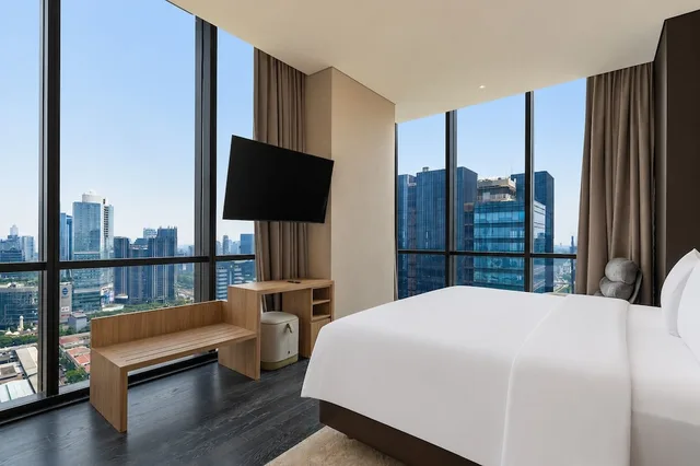 جناح غراند بسرير كينج وسرير فردي بغرفتي نوم، Mangkuluhur Residences by Lorin 2/4