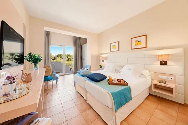غرفة سوبيريور بسرير مزدوج أو سريرين منفصلين بإطلالة على البحر، Hotel Cala d Or - Adults Only 4/10
