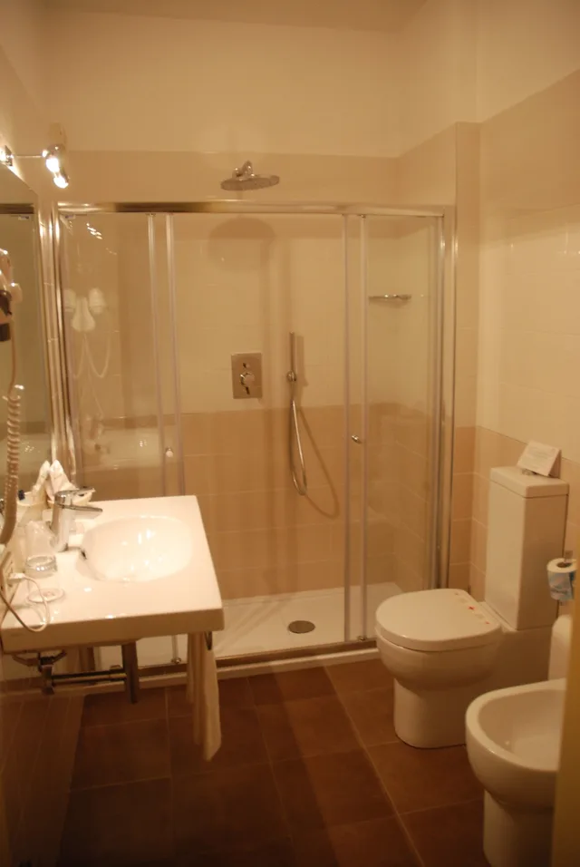 غرفة كومفورت بسريرين منفصلين، Hotel Continental Brescia 2/2