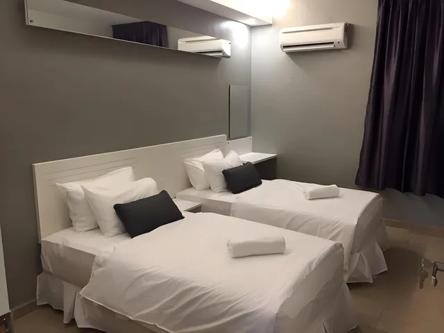 شقة بسريرين منفصلين وسريرين كينج بـ3 غرف نوم، G Langkawi Motel 1/1
