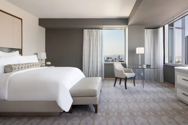 جناح تنفيذي بسرير مزدوج، THE RITZ-CARLTON LOS ANGELES 1/10