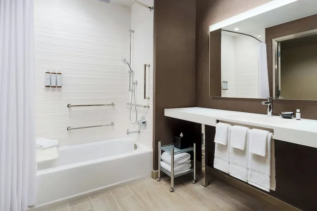 غرفة بسريرين كوين لذوي الإعاقة، AC Hotel St. Petersburg 6/6