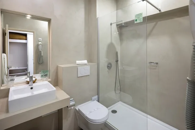 غرفة كومفورت مفردة، Hotel Navegadores 4/5