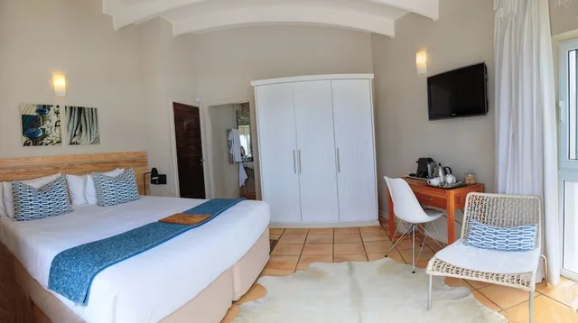 غرفة سوبيريور بسرير مزدوج بإطلالة على الشاطئ بغرفة نوم واحدة، Periwinkle Guest Lodge 3/5