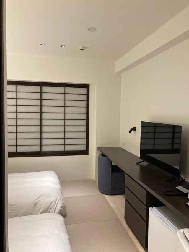 غرفة يابانية عصرية بسريرين منفصلين، Miyajima Coral 5/10