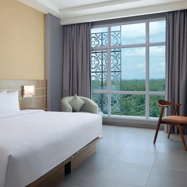 Deluxe Hollywood، Hotel Santika Gunung Kidul 3/6