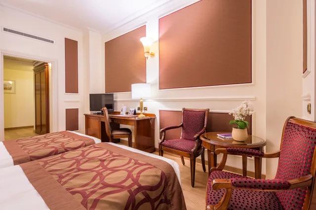 غرفة قياسية بسريرين منفصلين، Grand Visconti Palace Hotel 2/3