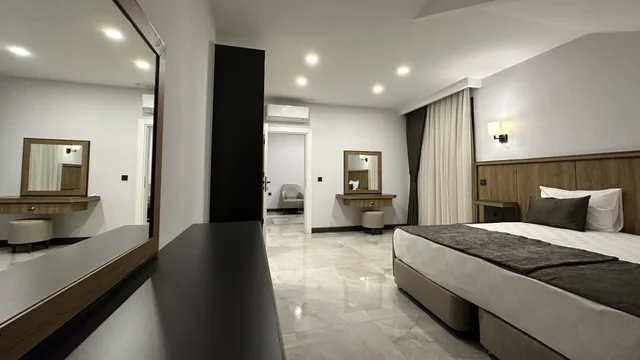 جناح جونيور، Quality Gold Suite Hotel 3/5