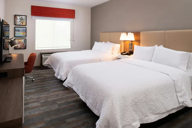 غرفة بسريرين كوين، Hampton Inn & Suites Buena Park 3/7