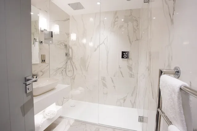 Director, Double or Twin Bed, City View، Scotsman Hotel 9/9