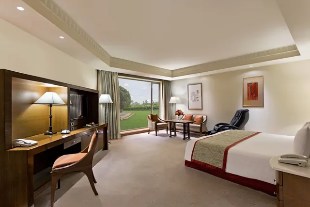 Club, King Bed, City View, Itc Kakatiya 10/10