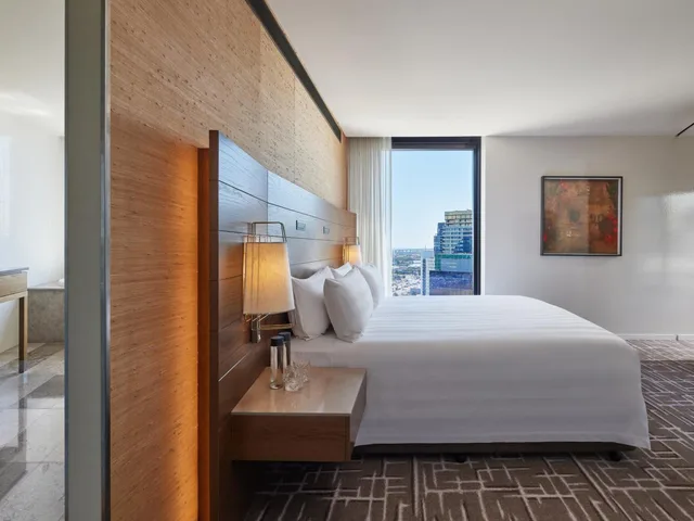 Yarra, Suite, King Bed, Club Lounge Access، PAN PACIFIC MELBOURNE 3/3