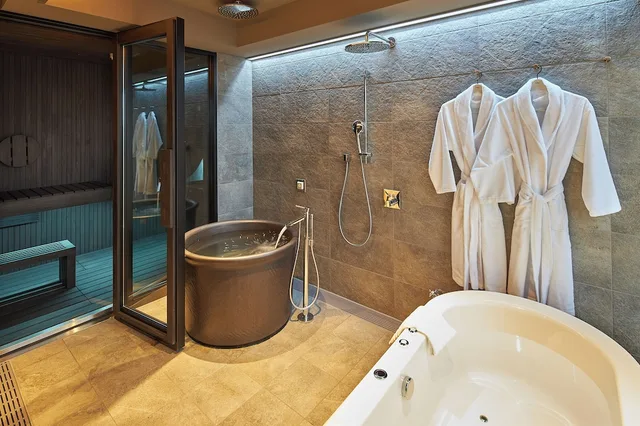 Suite, Bunk Bed, 2 Queen and Twin Beds, Sauna، FAV LUX Kagoshima Tenmonkan 3/4
